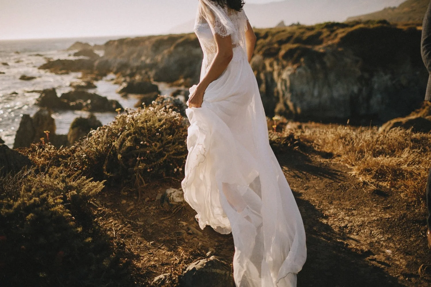 Elopement Dresses (my favorites and where to buy!)